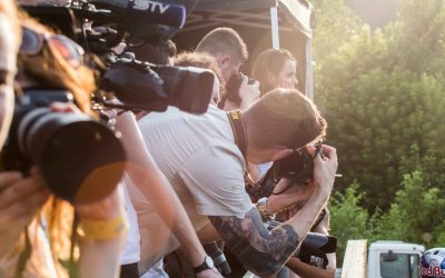 Das Geschäft als Dealer der Voyeure – Dua Lipa verklagt, weil sie ein Paparazzi-Foto von sich selbst auf Instagram gepostet hat #29